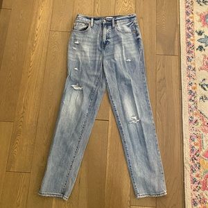 Pistola Presley High Rise Vintage 90s - Virginia Beach
VIRGINIA BEACH / 27